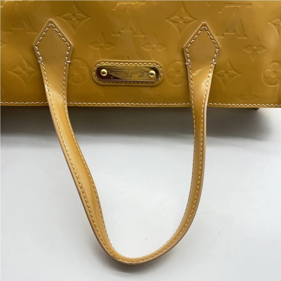 Louis Vuitton Vernis Yellow Wilshire PM Hand Bag - Picture 8 of 13